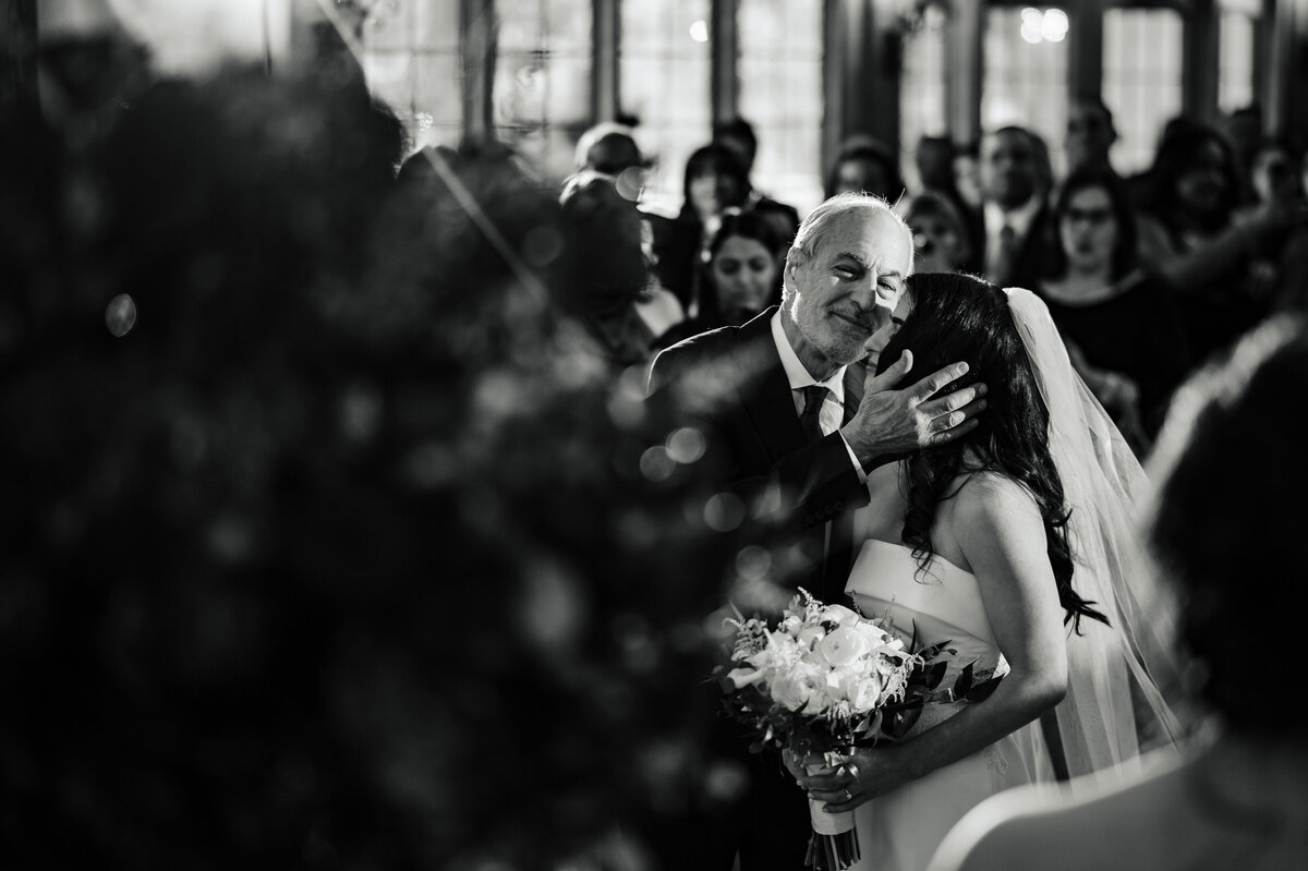 Ishan Fotografi is rated one of Connecticut's top wedding photographers; contact today for a free wedding photography quote.
