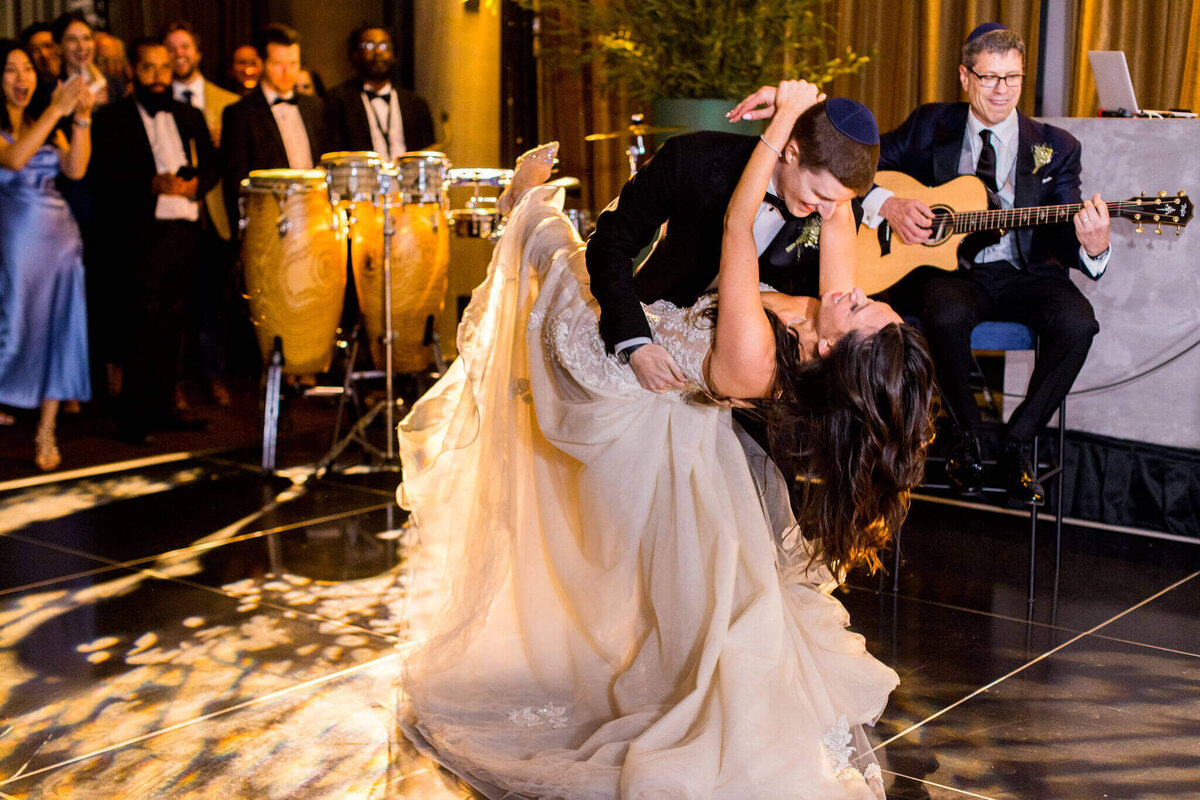 wedding-reception-at-riverpark-nyc-52