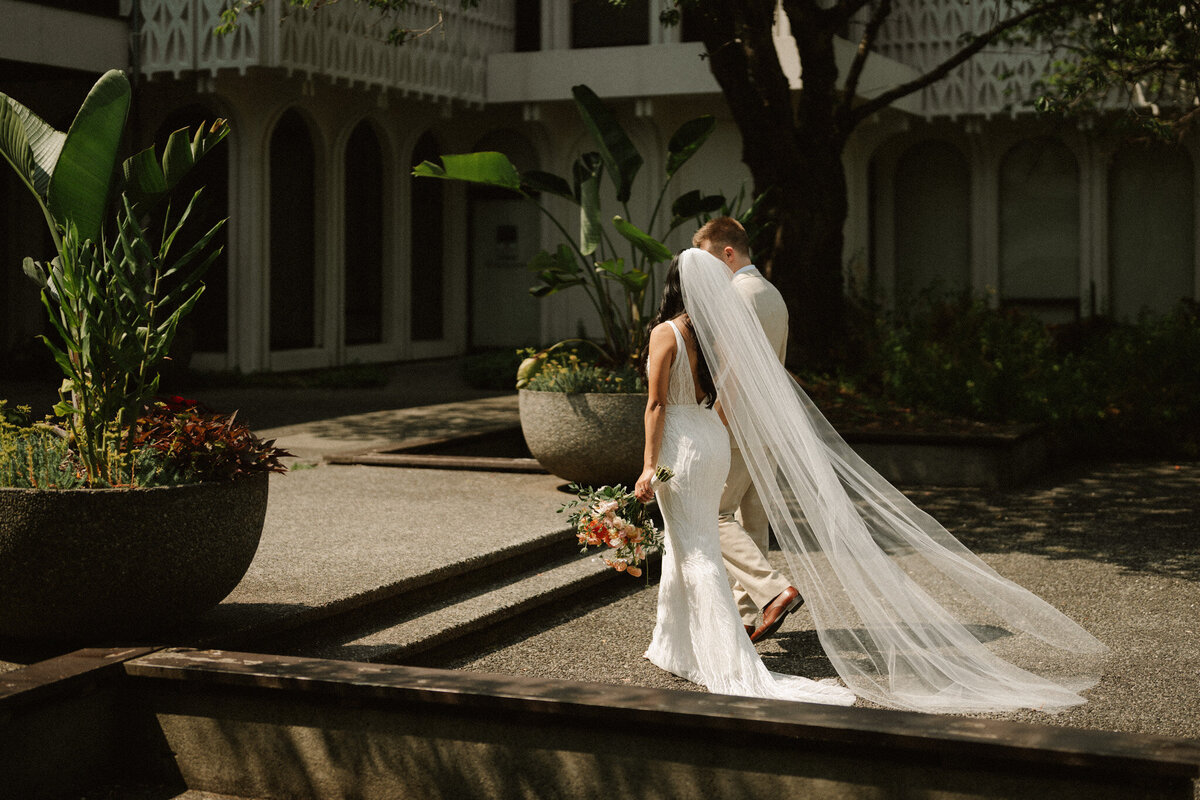 vancouver-wedding-photographer-museum-of-vancouver-summer-003