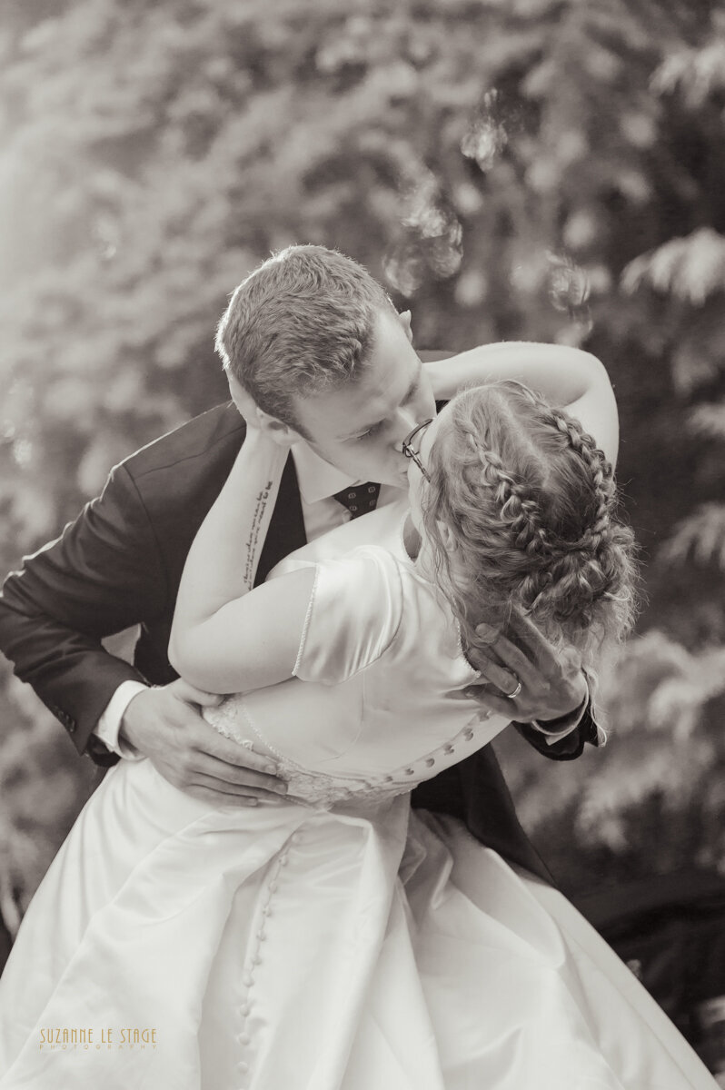 Suzanne Le Stage Photography - Vancouver Island wedding portrait photographer-3
