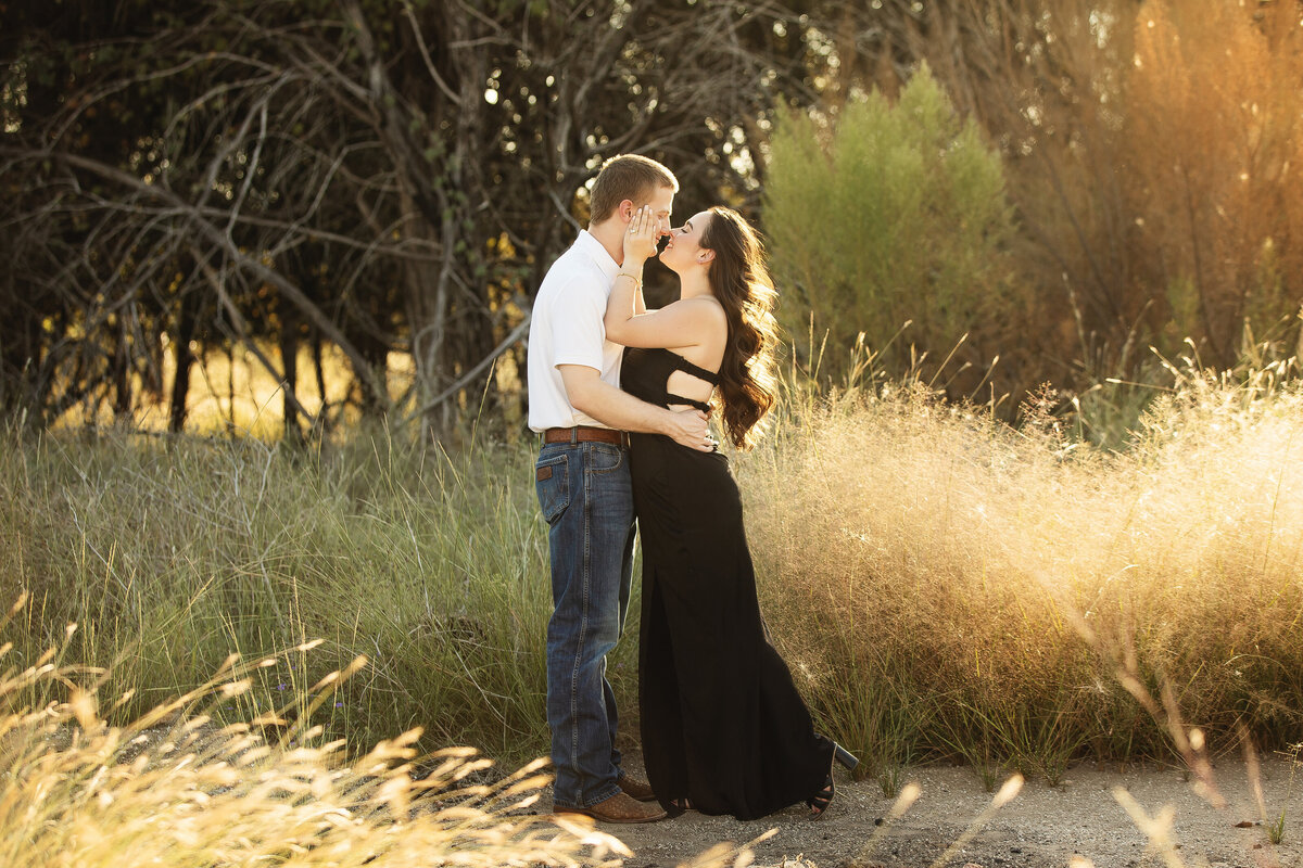 Celebrate your love with romantic engagement photography in Salado, Austin, Georgetown, and beyond. Book your session today!