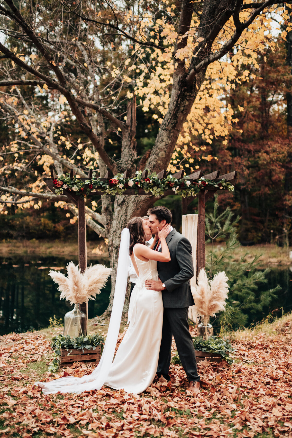 Kaila and Company-rylie and riley hocking hills elopement-47