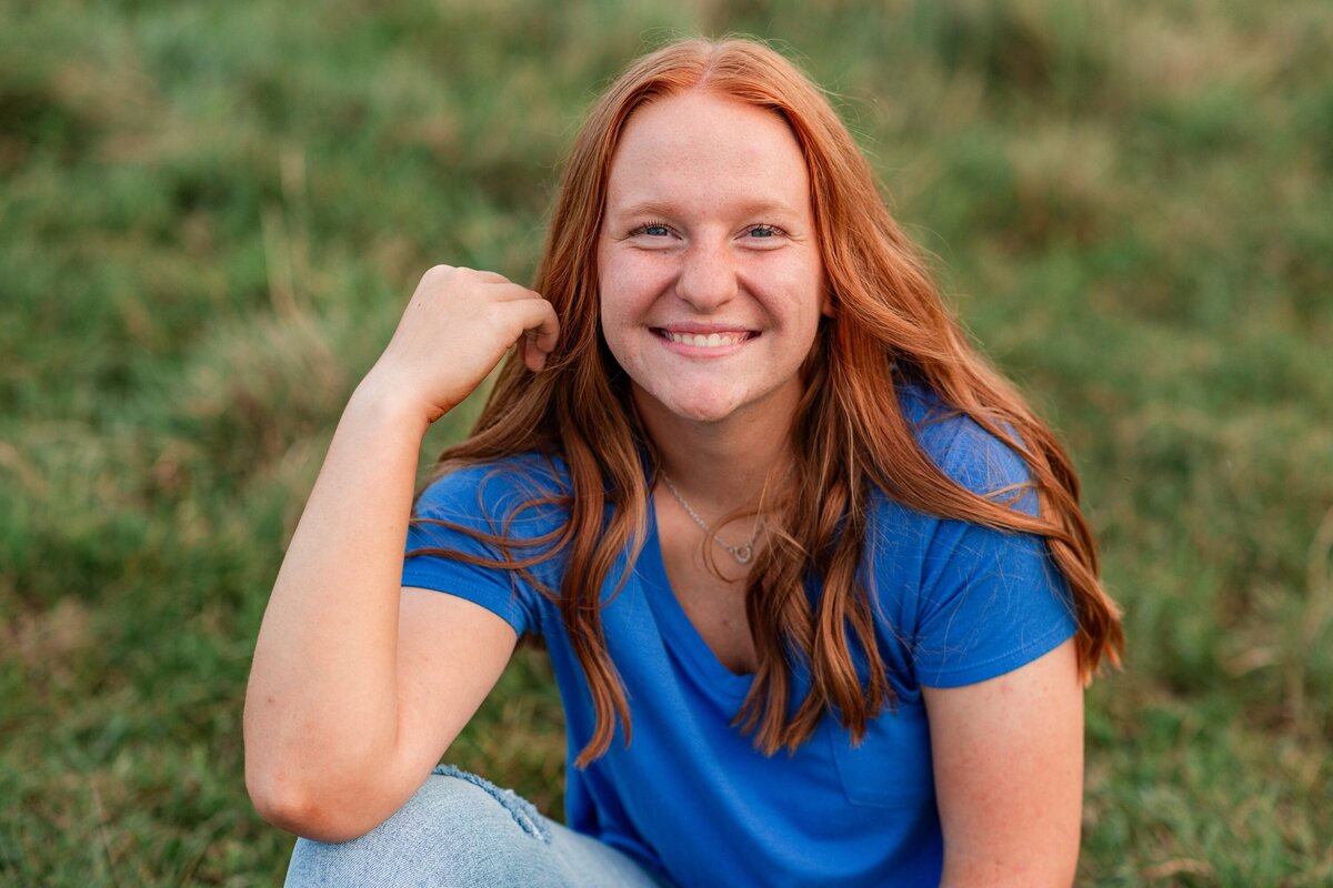wisconsin-high-school-senior-girl-poses
