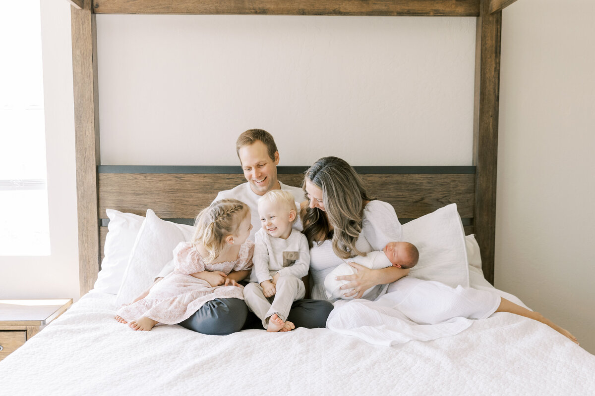 Phoenix_Arizona_Newborn_Photographer-3
