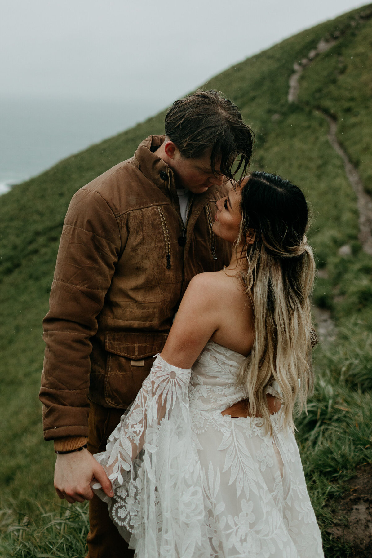 cliffs-of-moher-ireland-elopement-destination-wedding-photographer-ilumina-photography-3680