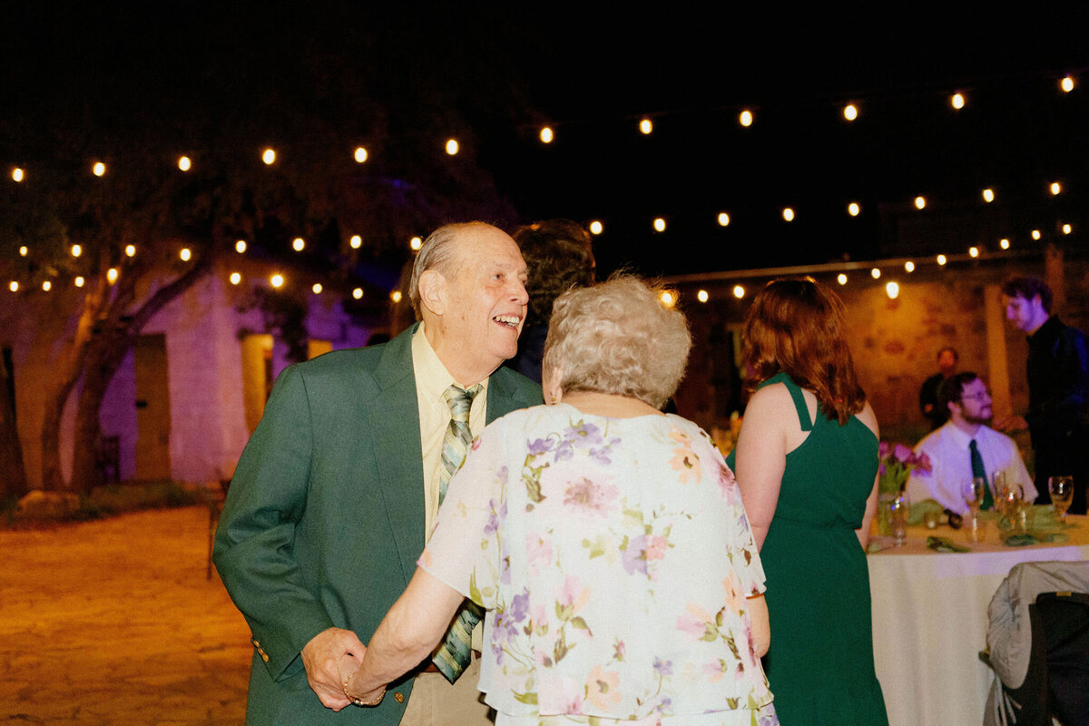 Esme&JacobWeddingPhotos_Previews_AustinWeddingPhotographer_HereafterFilms-97