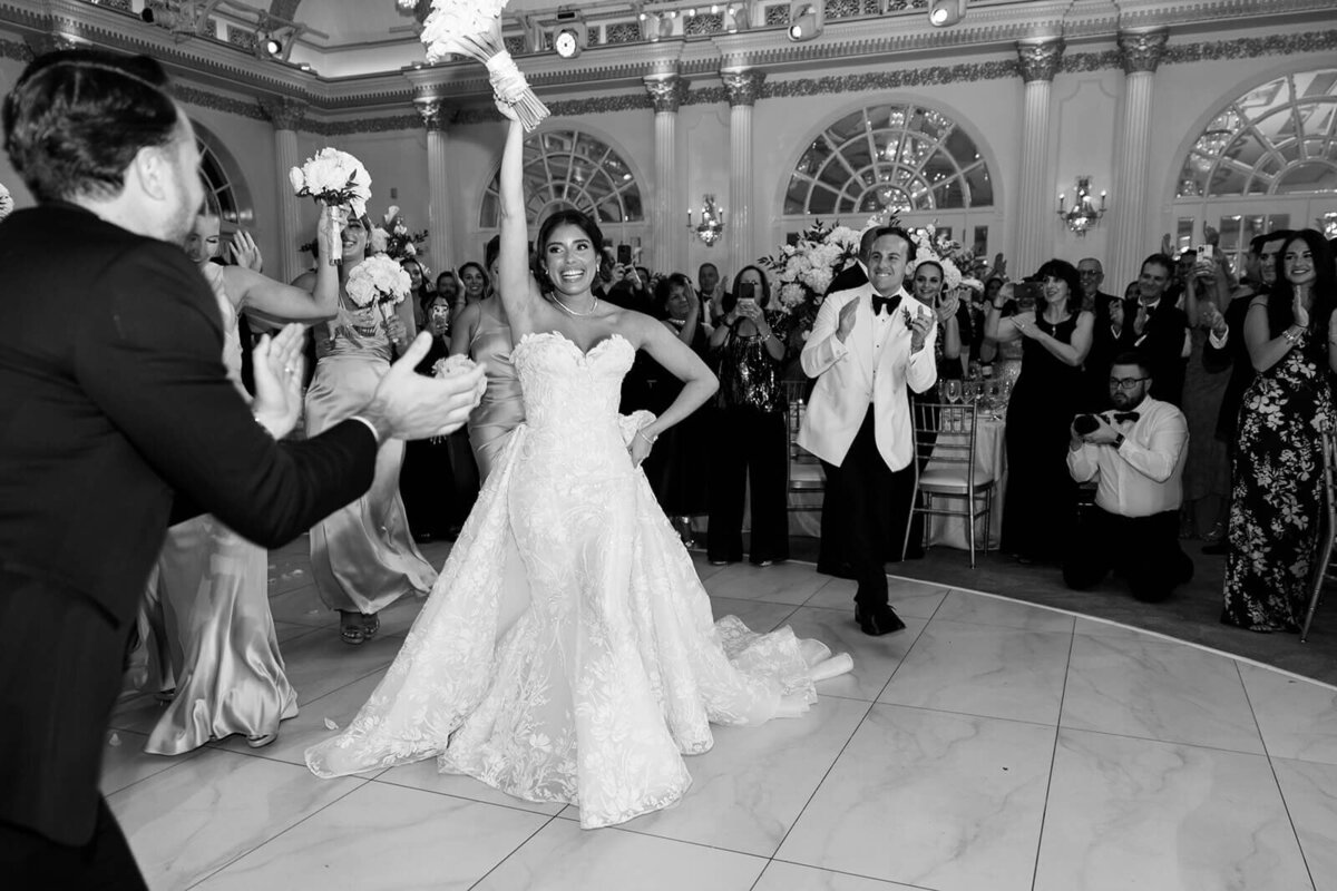 New Jersey Wedding Photographer_Crystal Plaza_0094