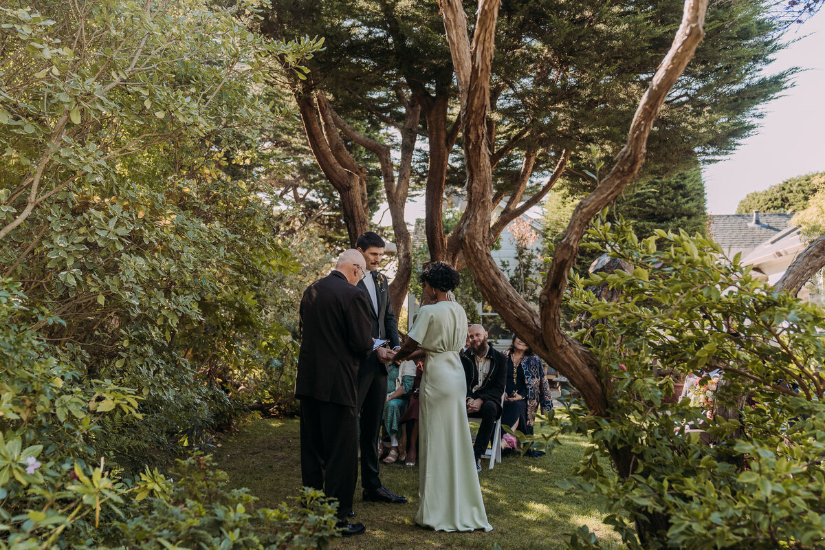 Joyce Li Photography Destination Wedding Elopement Engagement Lifestyle Portrait Photographer West Coast Seattle Washington California hastingshousegardenwedding-8