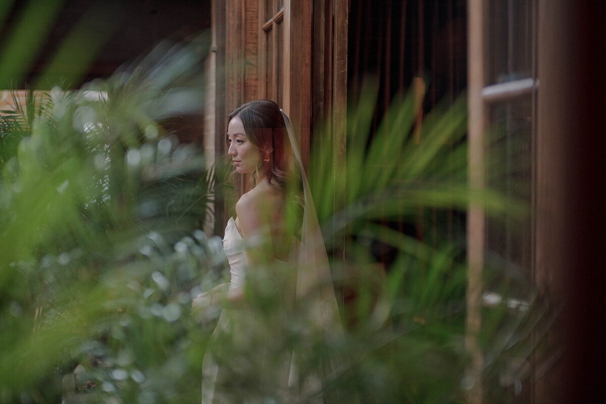 Faye-Fern-Creative-Dennis-Roy-Coronel-Carondelet-House-Couple-06