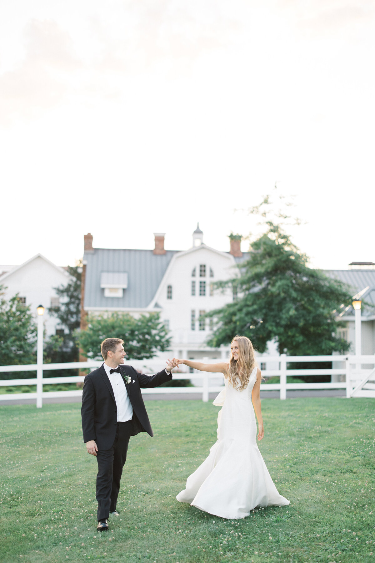 Molly Sue Photography New Jersey + East Coast Wedding Photographer Romantic Imagery Engagement Lifestyle Heirloom Wedding Albums10