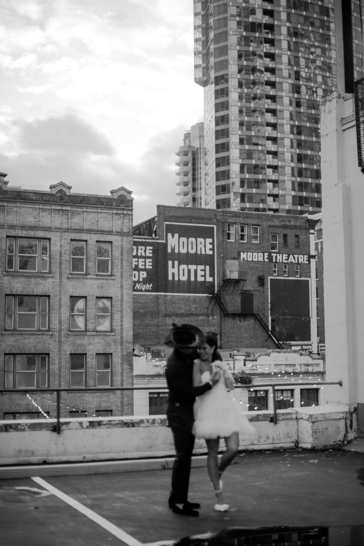 Kyla+Brandon.Engaged.TonieChristinePhotography-380