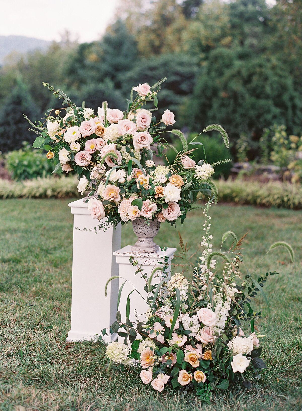 Vicki Grafton Photography Clifton Inn Charlottesville VA Fine Art Modern Film Photographer Luxury Martha Stewart Bride Destination East Made Event Co Mallory Joyce Florals 50