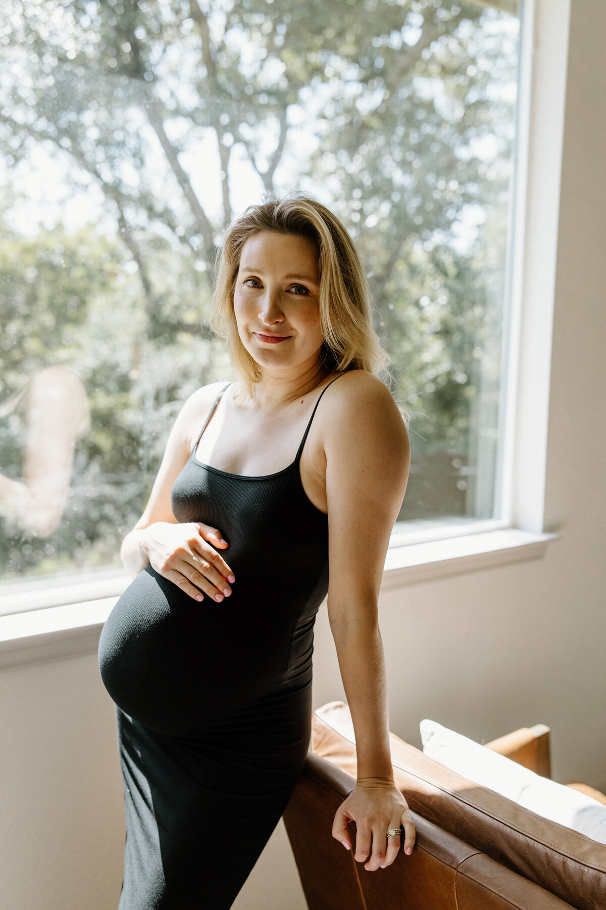 Austin-Lifestyle-Photographer-HickmanMaternityStory-70