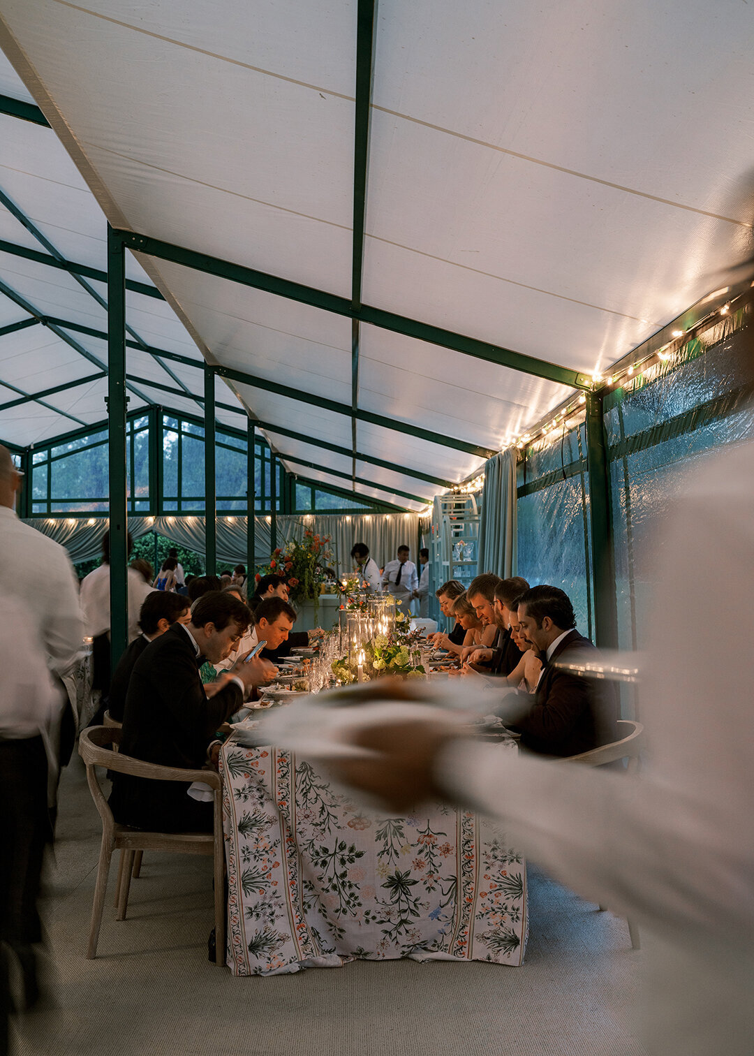 KathleenRob5-3-25GlenstoneGardenVA-VickiGraftonPhotography-1074