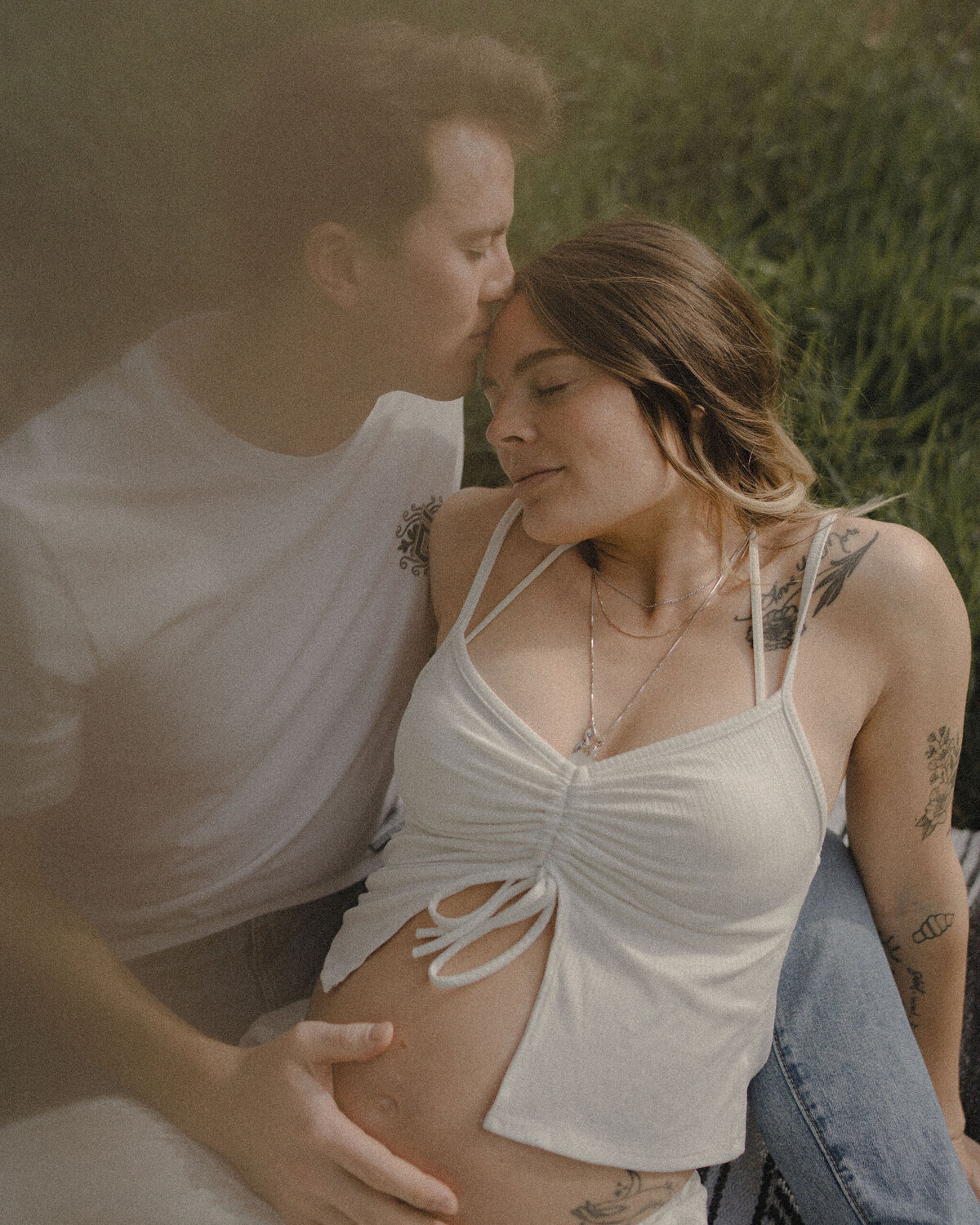 Outdoor maternity session at golden hour with Spokane maternity photographer.