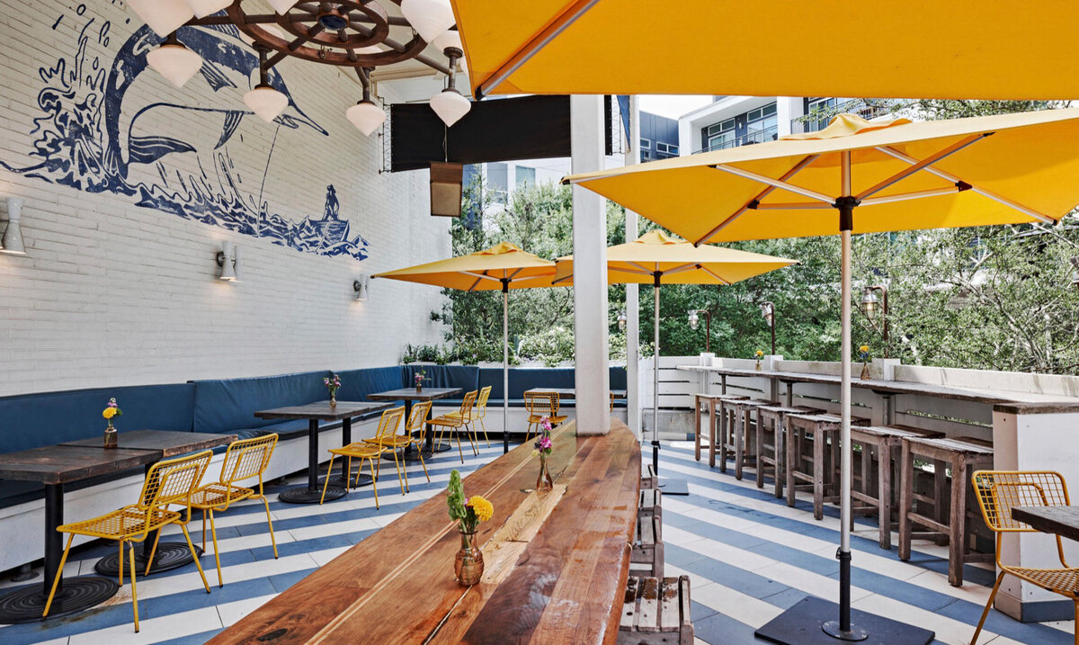outdoor seating beedlecat atl