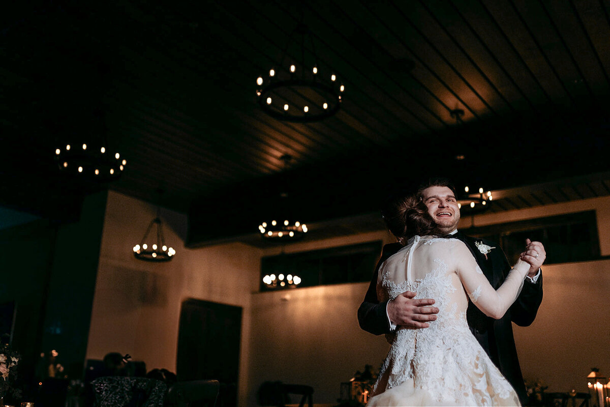 reTheBurrowWeddingPhotography-392