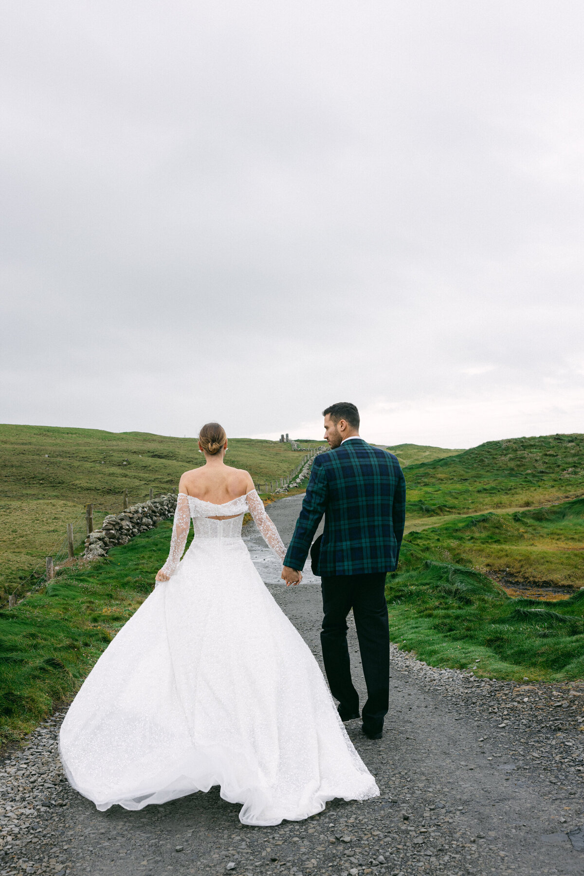 Jayce-Keil-london-paris-ireland-wedding-photography-cliffs-of-mohr-99