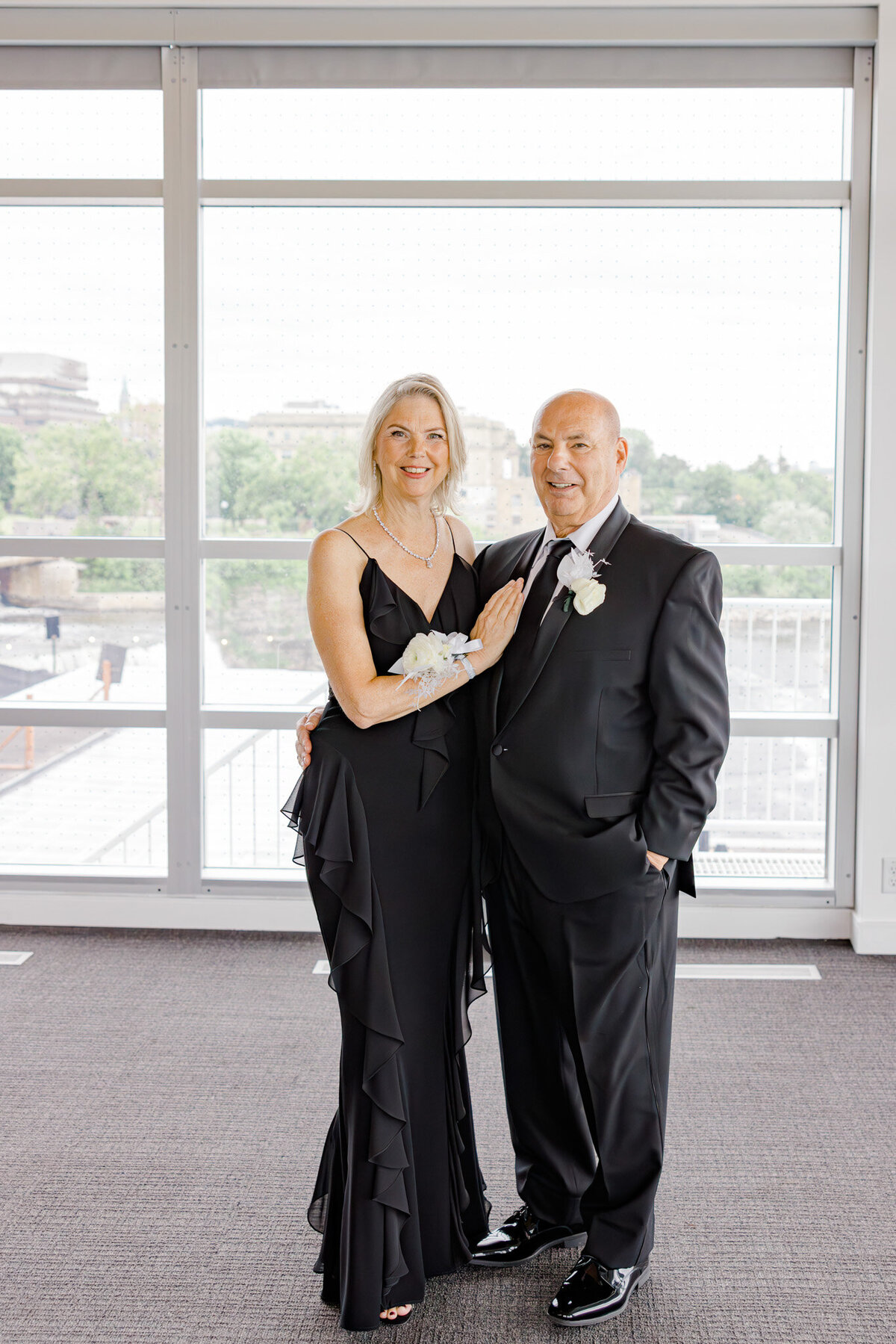 hannah-braden-ottawa-wedding-shaw-centre-2023-166