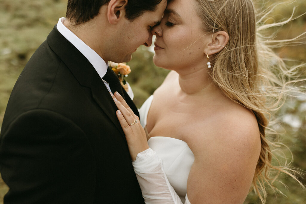 Elegant bride and groom portrait captured by Court Amber Photography, joyful and adventurous wedding photographer in Calgary, Alberta. Featured on the Bronte Bride Vendor Guide.