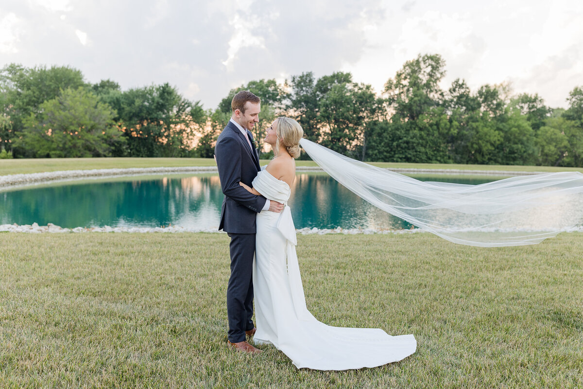 sunset portraits at Emerson Fields in Excello Mo
