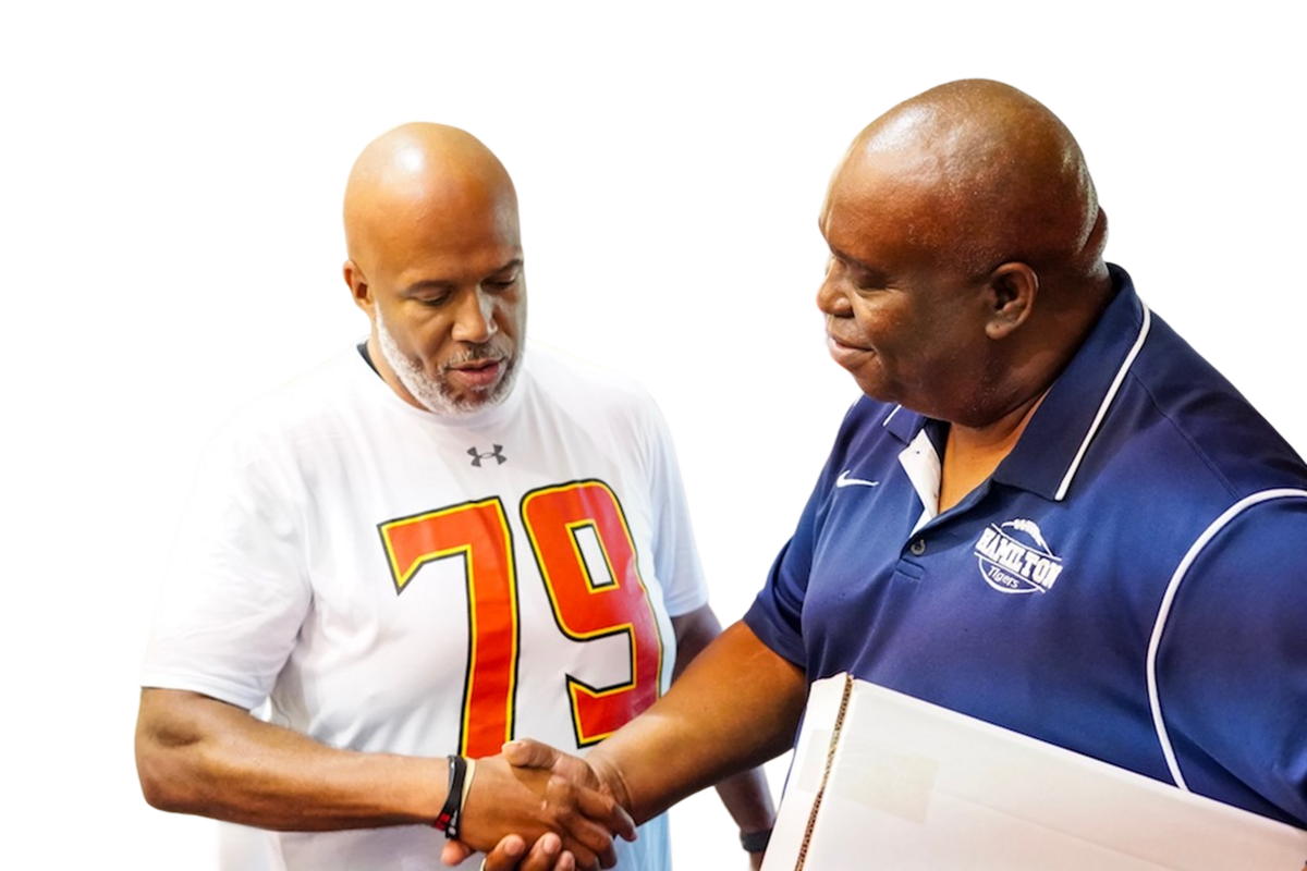 2 men shaking hands
