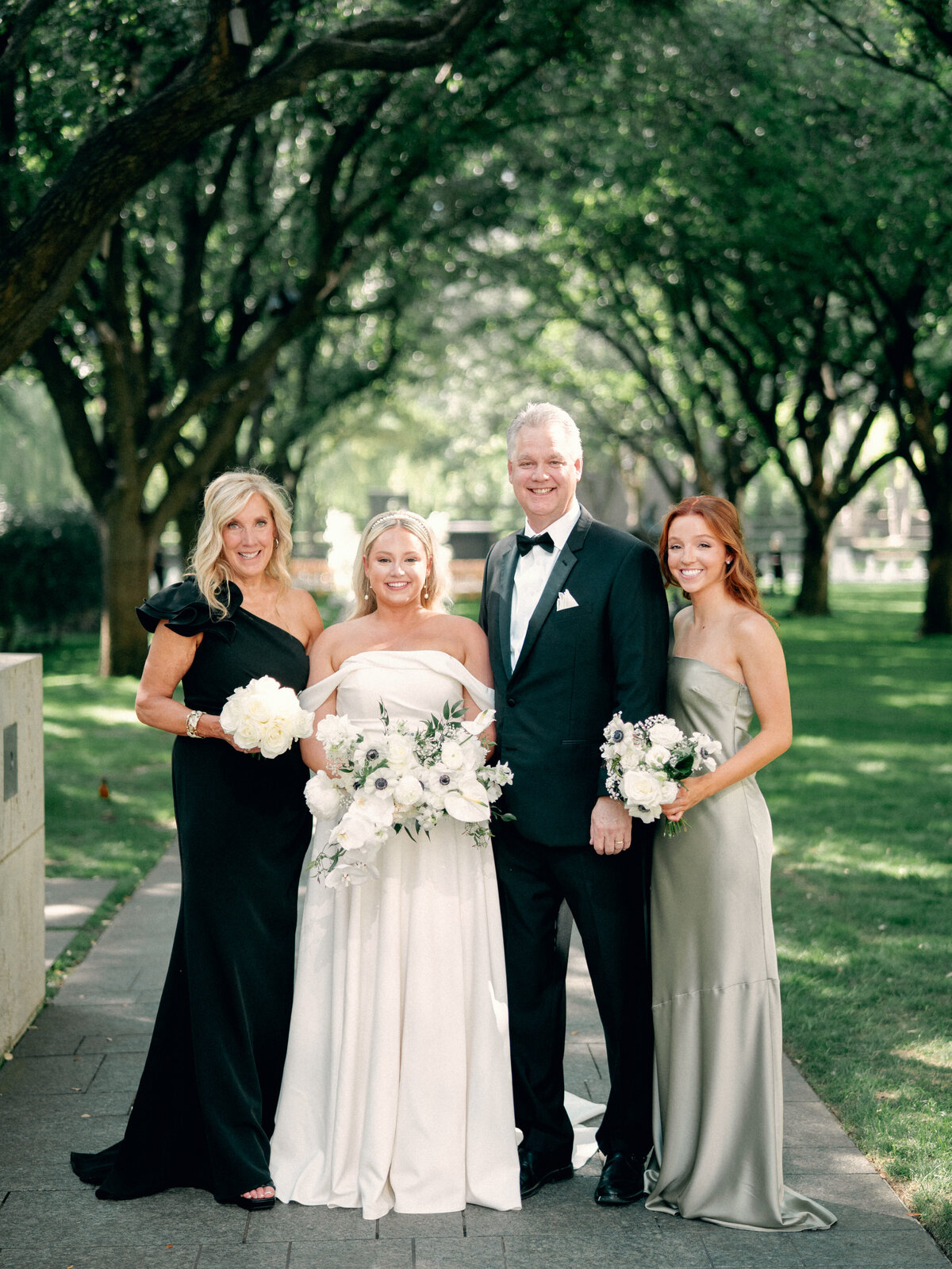 Nasher Sculpture Center Dallas Wedding 755