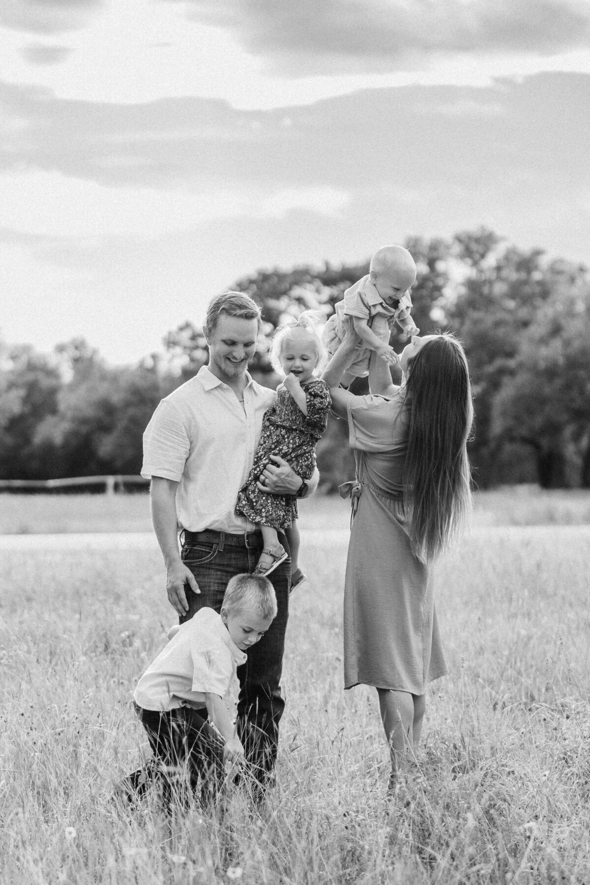 fun-family-spring-photos