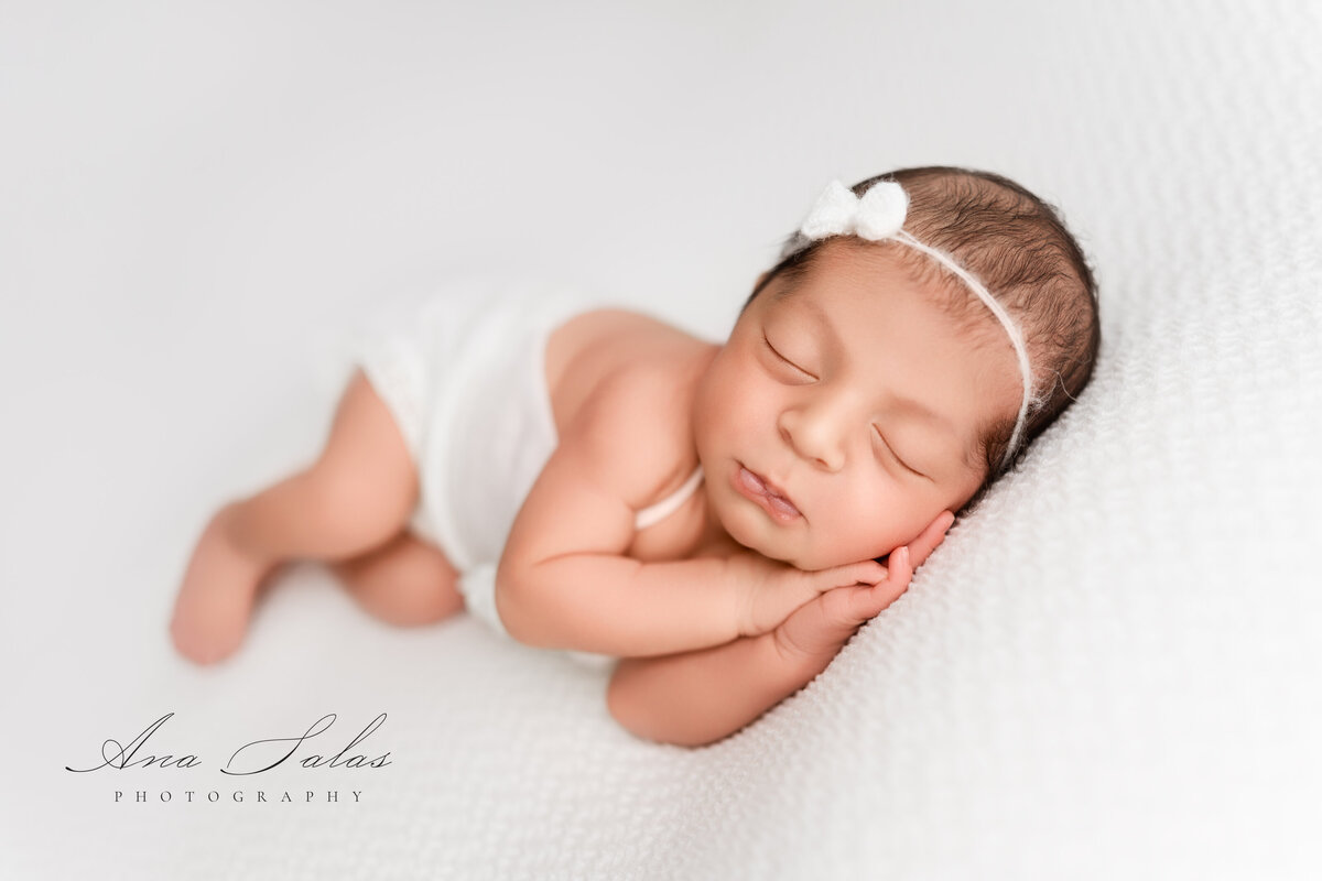 Newborn-Photographer-Edmonton-61