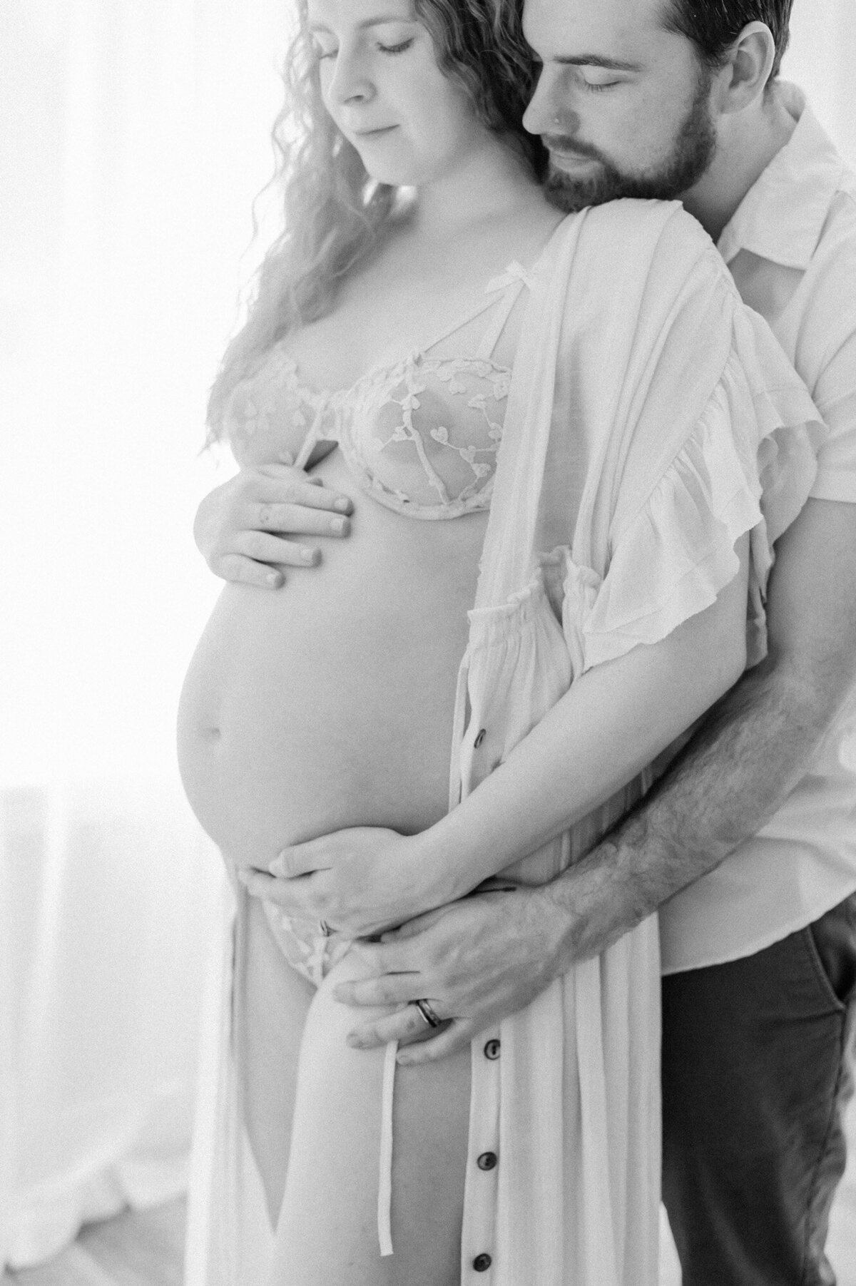 intimate-maternity-boudoir-session-84
