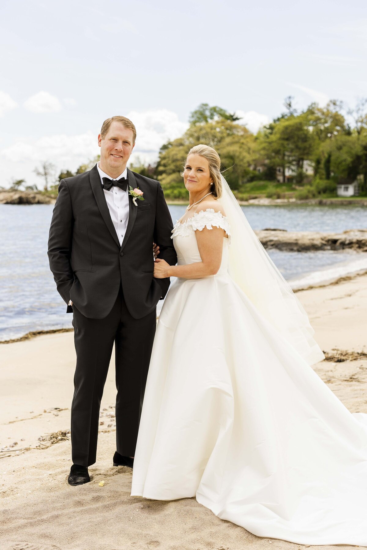 Ashley Mac Photographs - East Coast Wedding Photographer - Jersey - New York - Connecticut - Shore Club Spring Wedding with Pops of Color -20