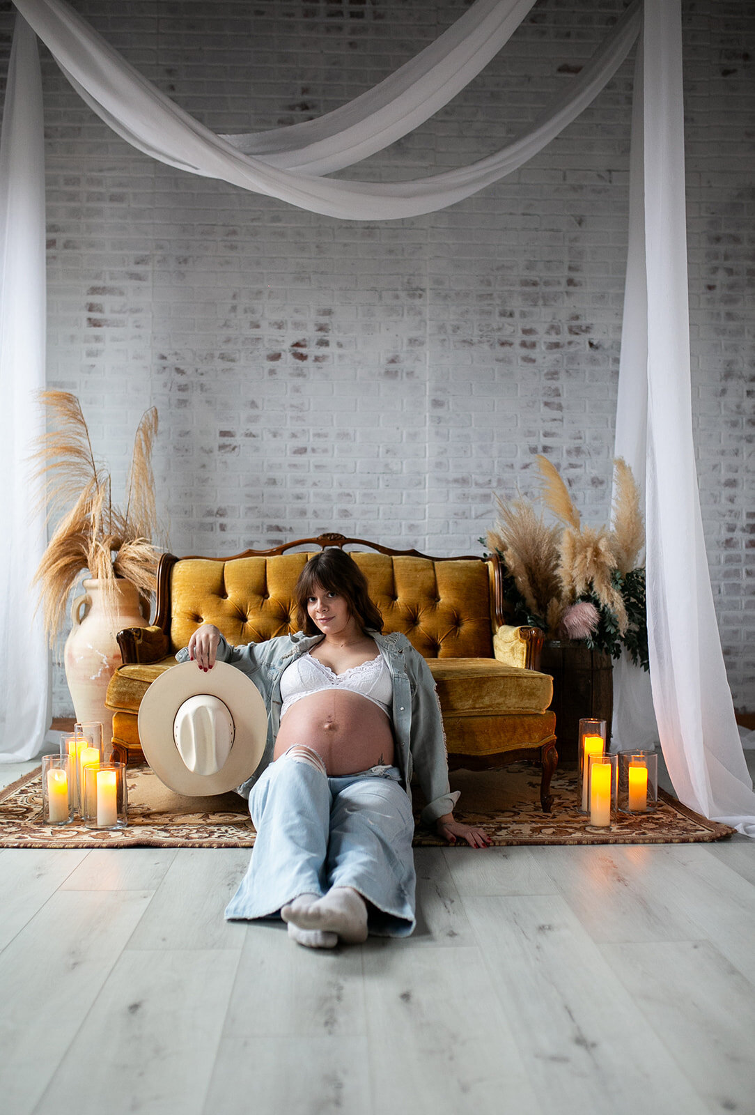 Western-Maternity-Boudoir-35