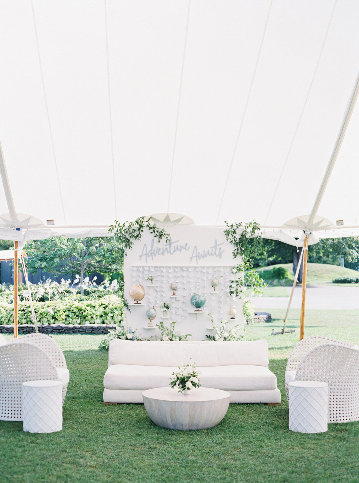 Emily March Photography Wilmington, North Carolina and Destination Wedding Engagement Photographer Heirloom Photography for Memorable Gatherings Light Airy Sentimental Imagery Images Weddings SamuelsWedding_0661