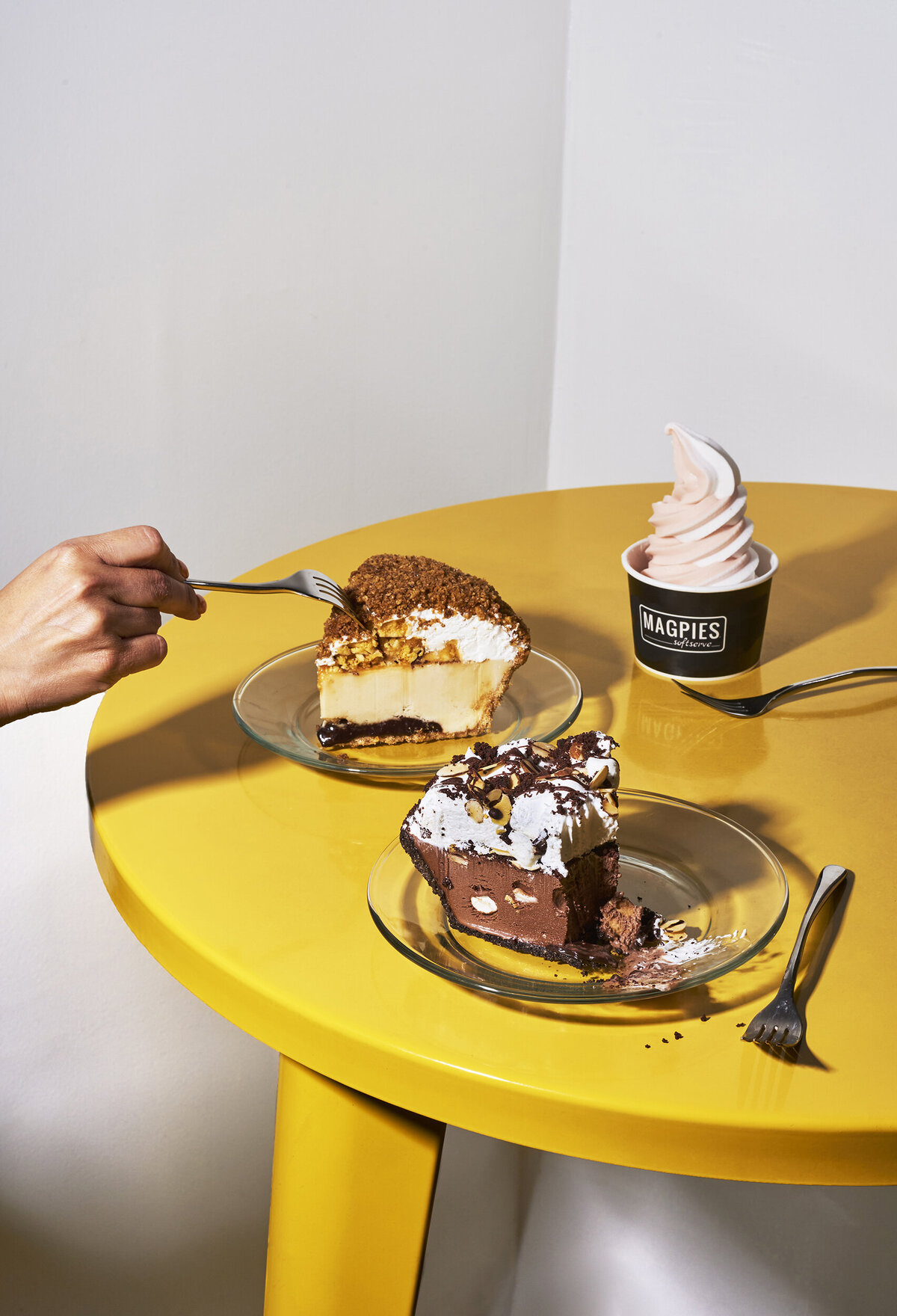 los-angeles-food-photographer-ice-cream-photography-magpies-softserve-lindsay-kreighbaum-11