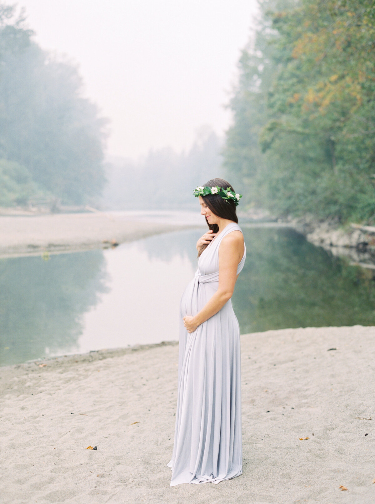 Fine-art-maternity-river