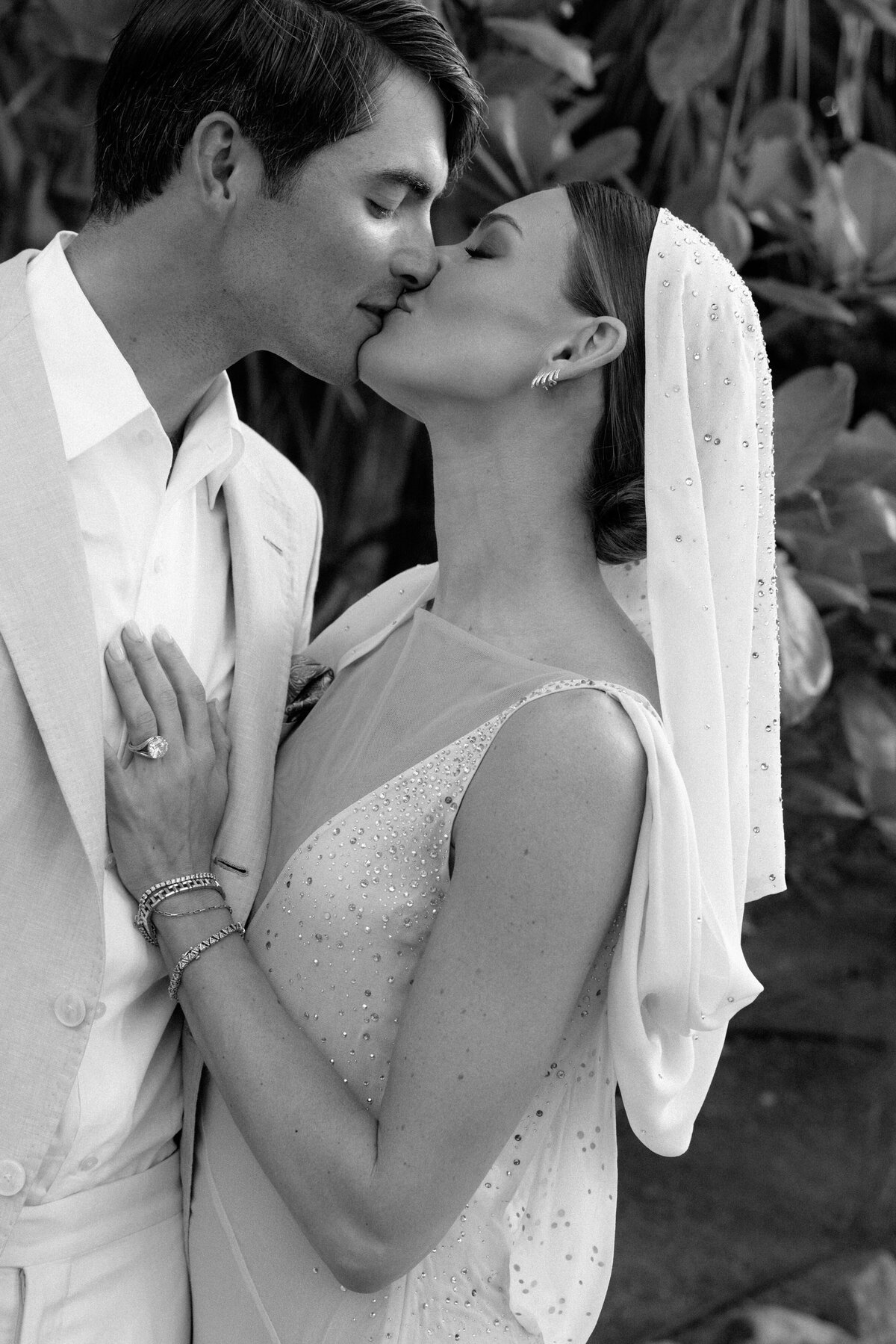 005-REVISED-061EW-ARTISTS-FAVORITES-FINAL250425-TESS-LAWSON-JACK-MCGRANAHAN-19