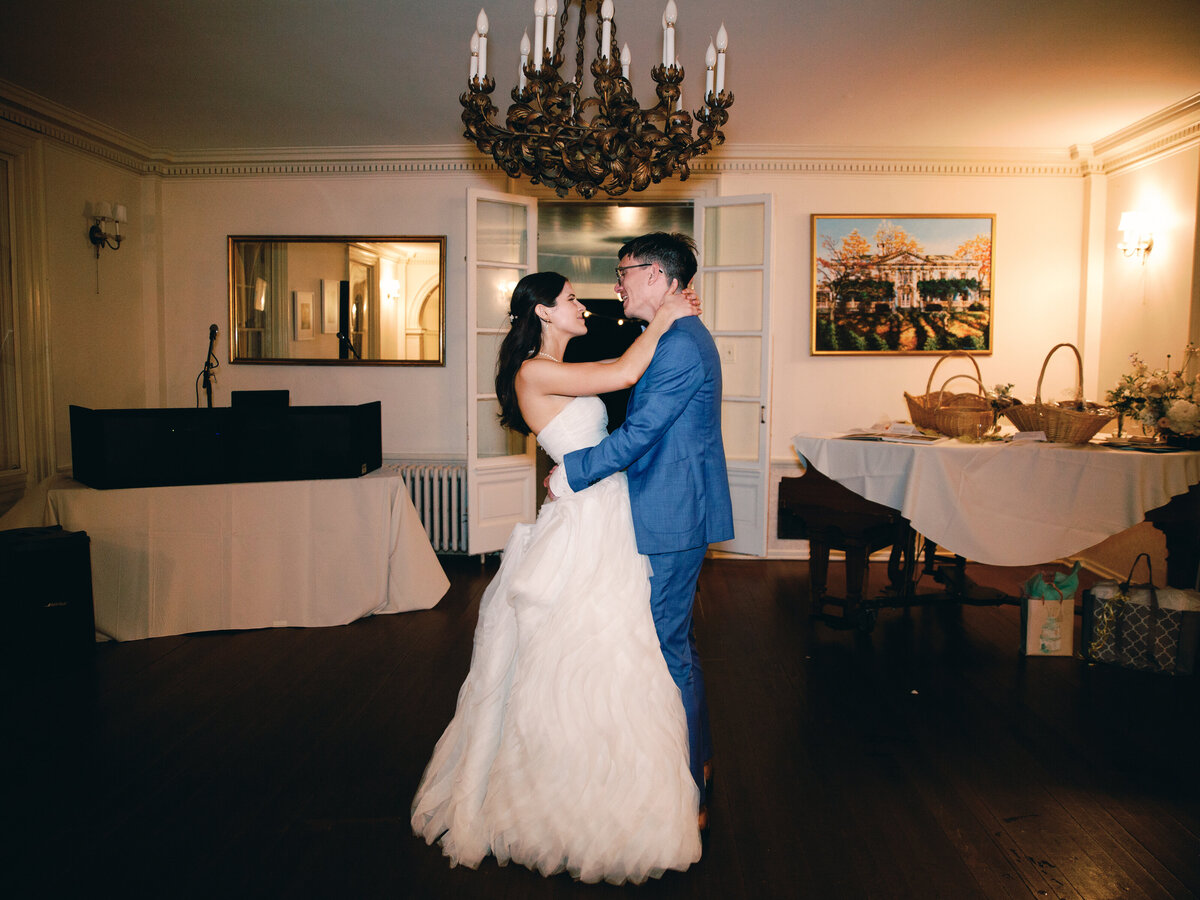 J+R_Liriodendron Mansion_Luxury_Wedding_Photo_Skyler Jordan Photography-152