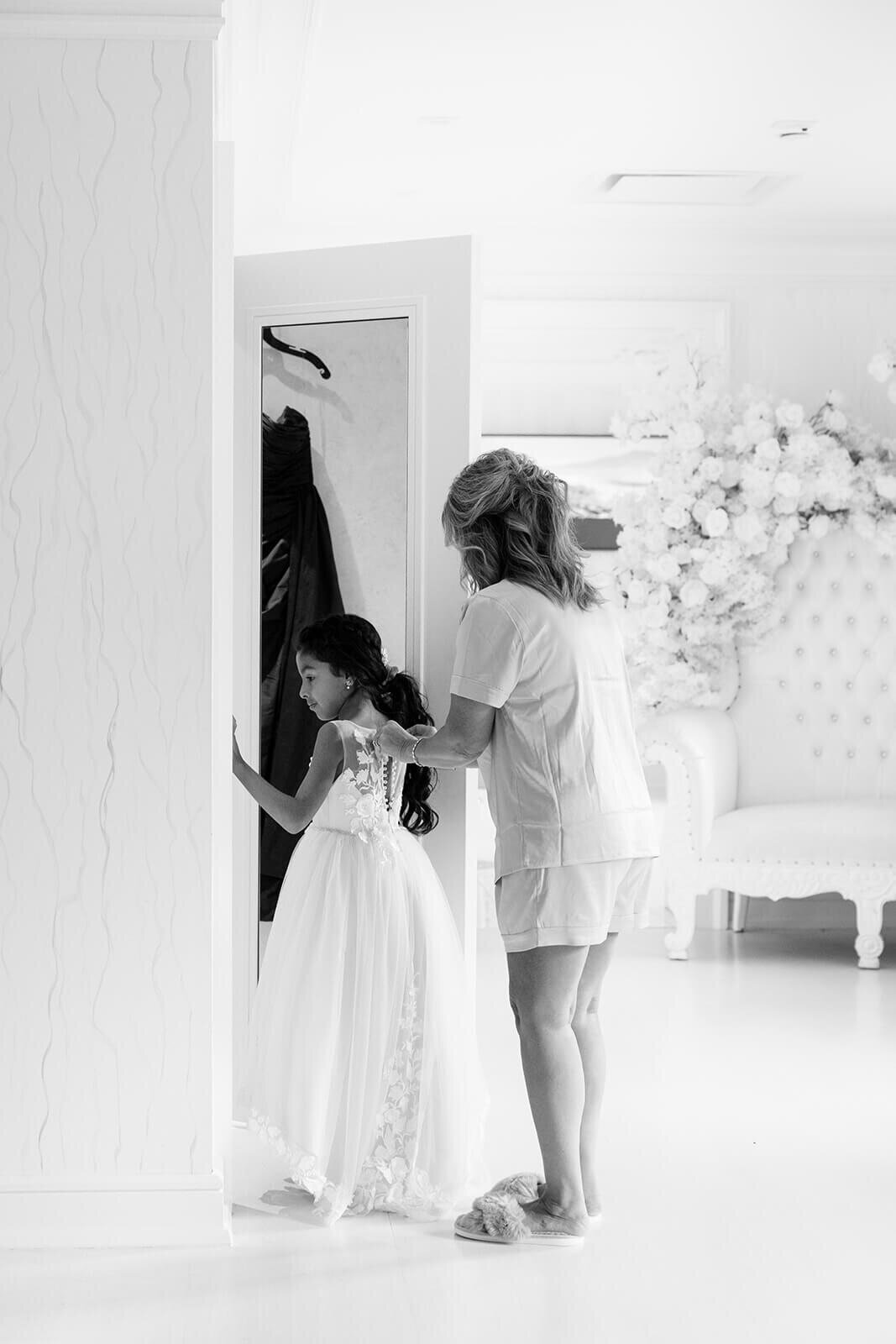 New Jersey Wedding Photographer_Crystal Plaza_0007