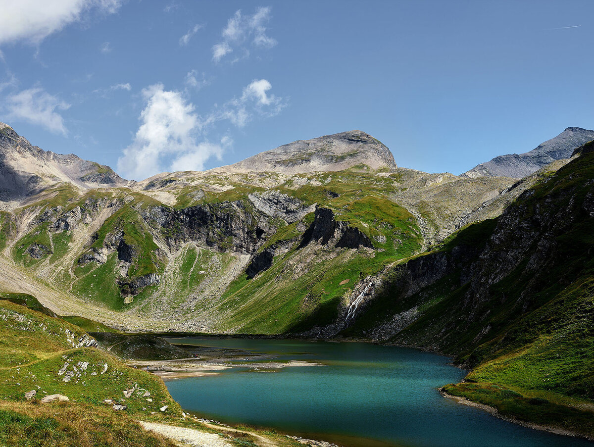 Weitblick auf den Großglockner mit Gletscher und markanter Felsstruktur – fotografiert vom Spezialisten für Alpenlandschaften in Österreich