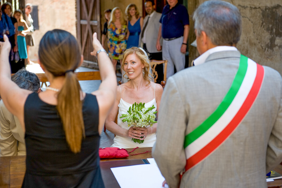 ct-destination-elopement-photographer-Certaldo-Italy-1