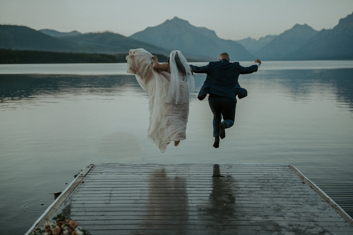 glaciernationalpark, glaciernationalparkelopement, glacierelopement, glaciernationalpark photographer, elopementphotographer,montana engagement photographer, montana couples-2