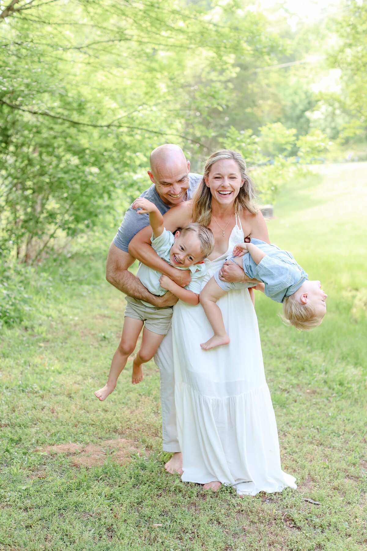 Greenville-SC-Family-Spring-Mini-Session-Magnolia-and-Grace-Photography-Co-MeganP23