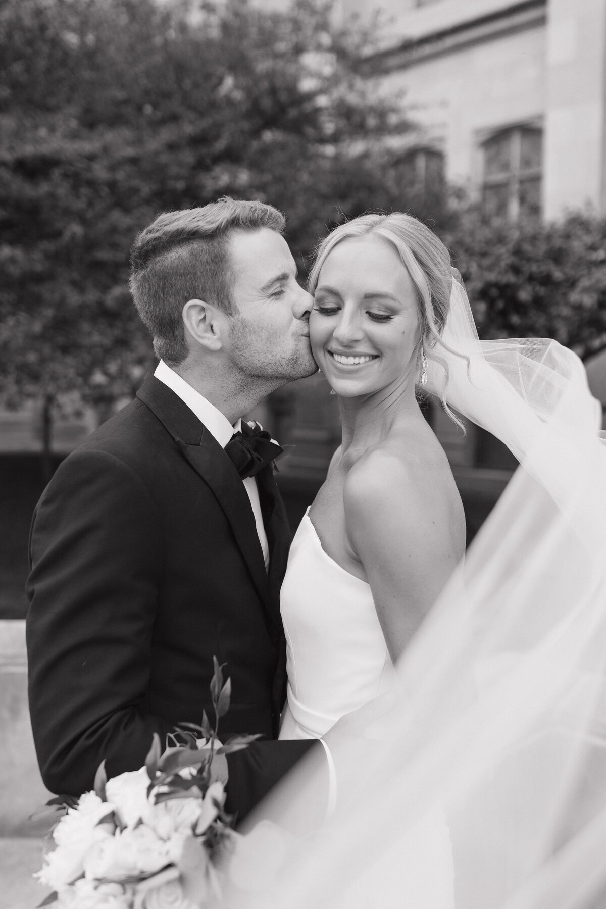 Black and white Indianapolis candid wedding photo