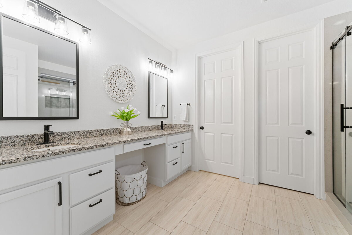 14-web-or-mls-4967 S Ukraine St 15