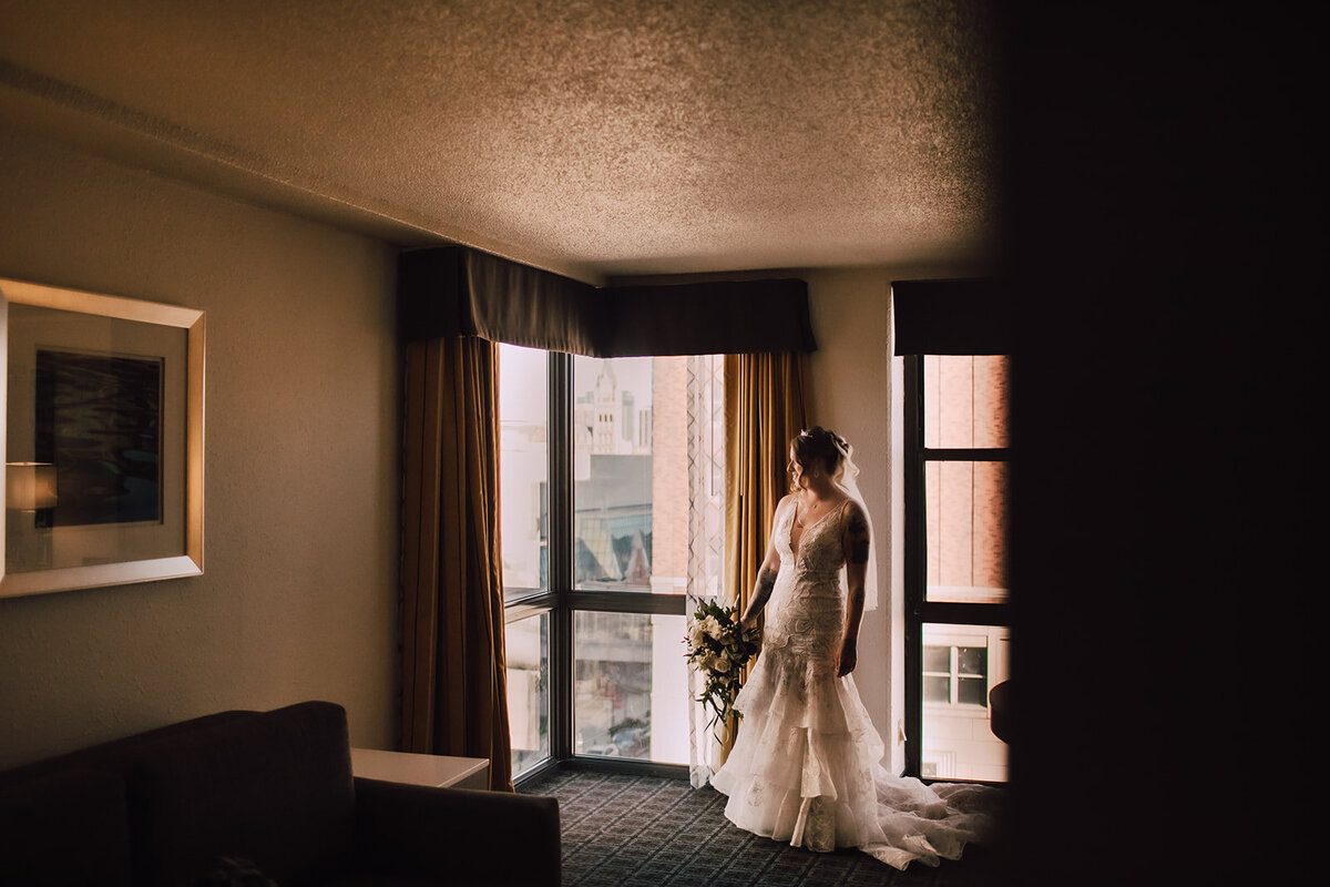 Bride hazes out Milwaukee hotel windows
