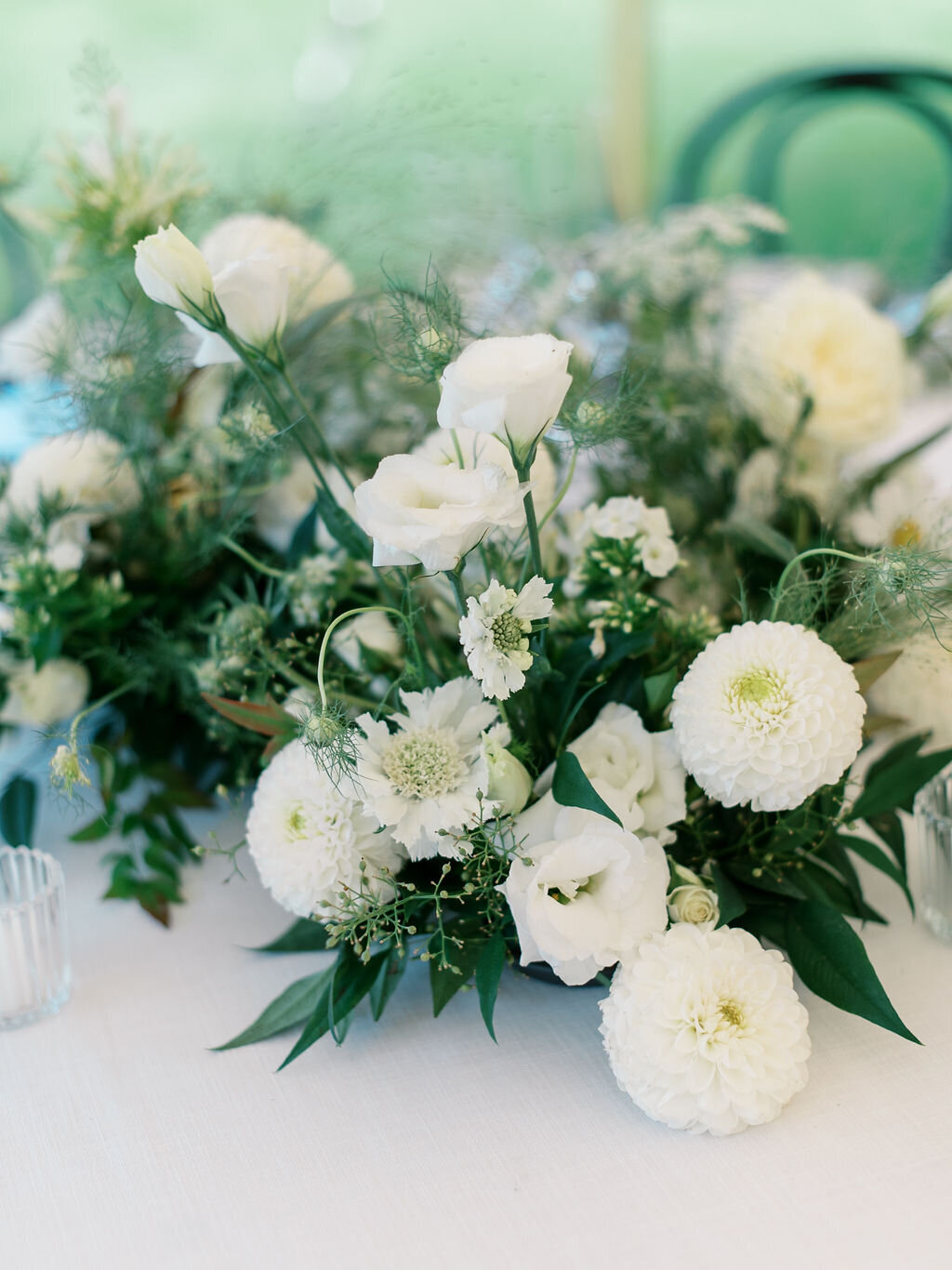 white-floral-centerpiece