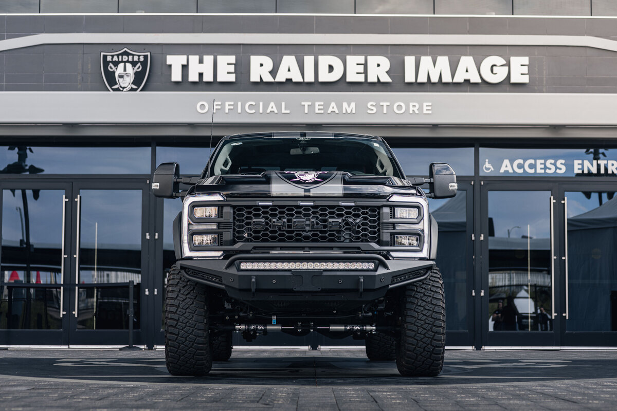 Ford-F-250-Shelby-Super-Baja-(Raiders)-18