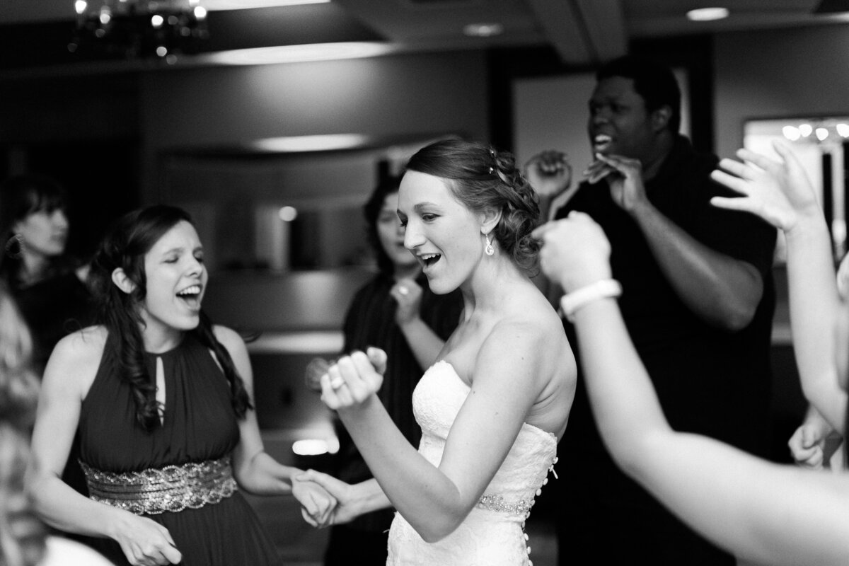 san_antonio_austin_texas_wedding_photographer-country-club-KnB-1256