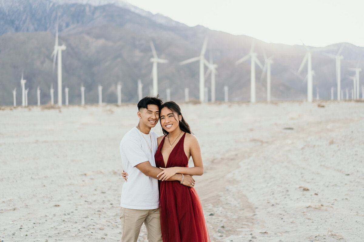 Palm-Springs_Windmills-Engagement-Session-23