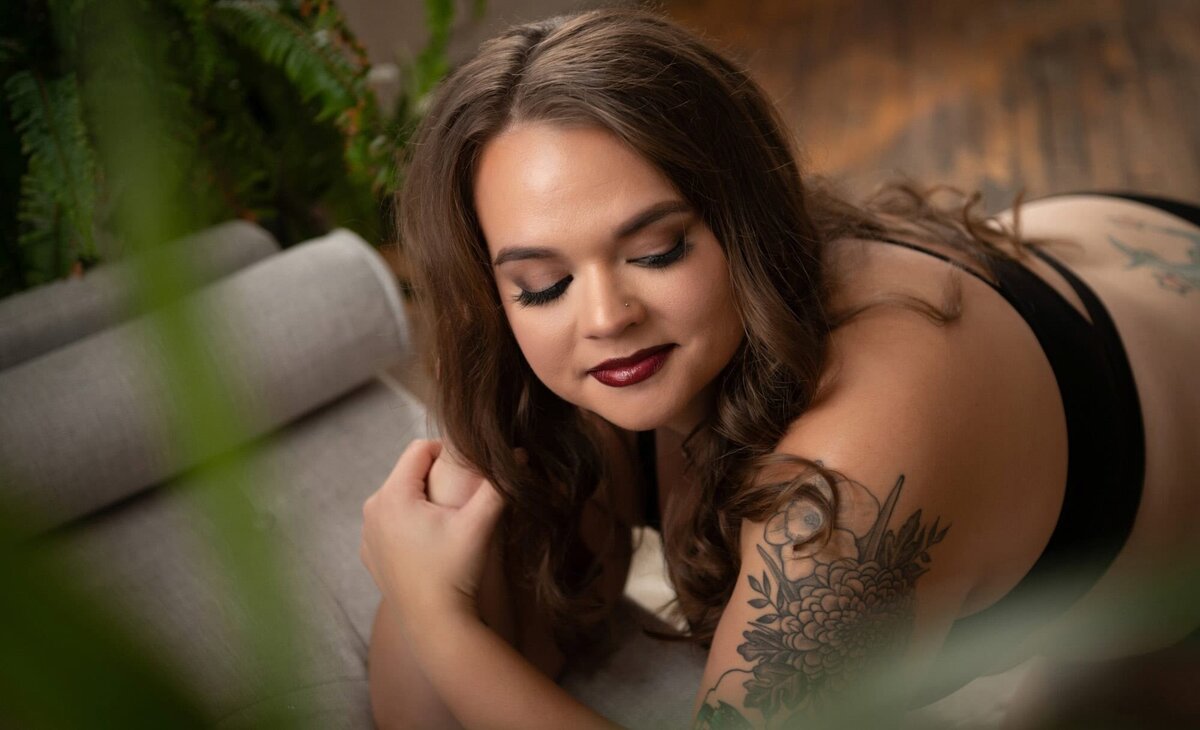 grandrapidsboudoirphotographer-53